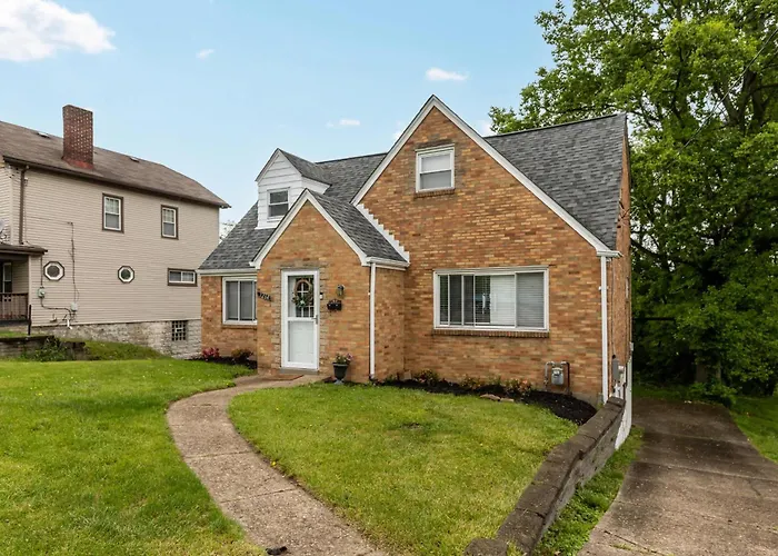 Apartment Spacious 4br Home-big Yard Huge Driveway *