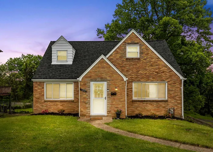 Spacious 4br Home-big Yard Huge Driveway * Pittsburgh