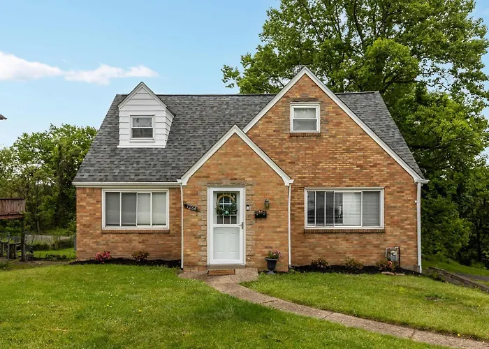 Spacious 4br Home-big Yard Huge Driveway Pittsburgh
