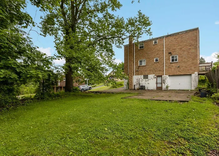 Apartment Spacious 4br Home-big Yard Huge Driveway